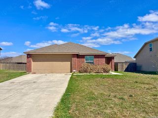 1408 Doncaster, Seguin, TX 78155