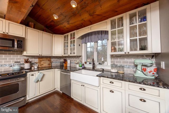 1684 CHESTNUT RIDGE RD, Upper Black Eddy, PA 18972