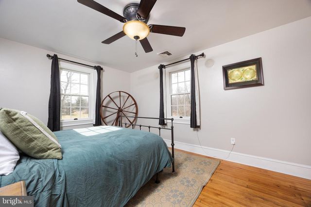 1684 CHESTNUT RIDGE RD, Upper Black Eddy, PA 18972