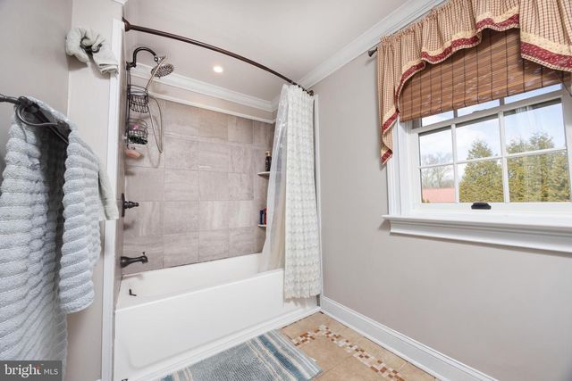 1684 CHESTNUT RIDGE RD, Upper Black Eddy, PA 18972