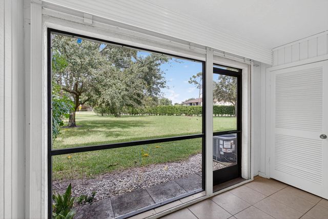 4169 Oak Terrace Drive, Greenacres, FL 33463