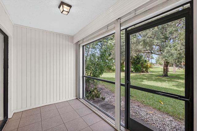 4169 Oak Terrace Drive, Greenacres, FL 33463