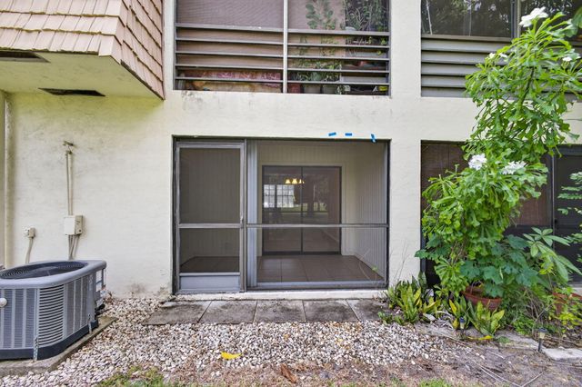 4169 Oak Terrace Drive, Greenacres, FL 33463