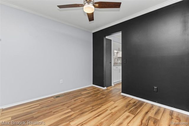 1157 Pine Ridge Court, Rochester Hills, MI 48306
