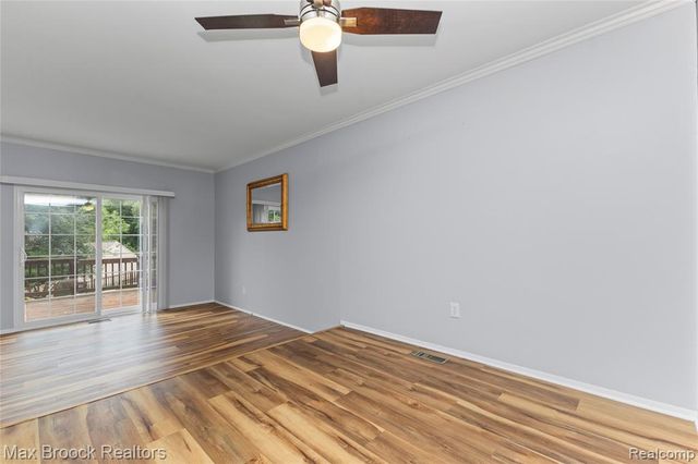 1157 Pine Ridge Court, Rochester Hills, MI 48306