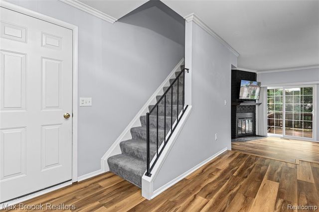 1157 Pine Ridge Court, Rochester Hills, MI 48306