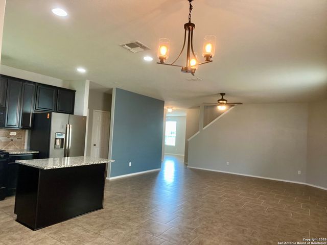12111 Wagon Canyon, San Antonio, TX 78254
