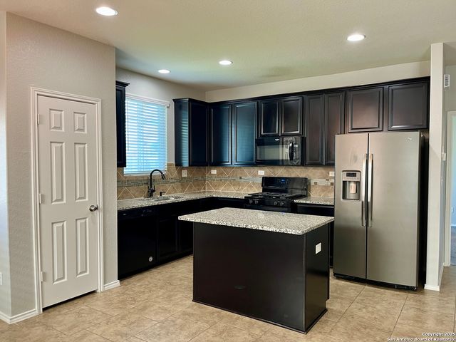 12111 Wagon Canyon, San Antonio, TX 78254