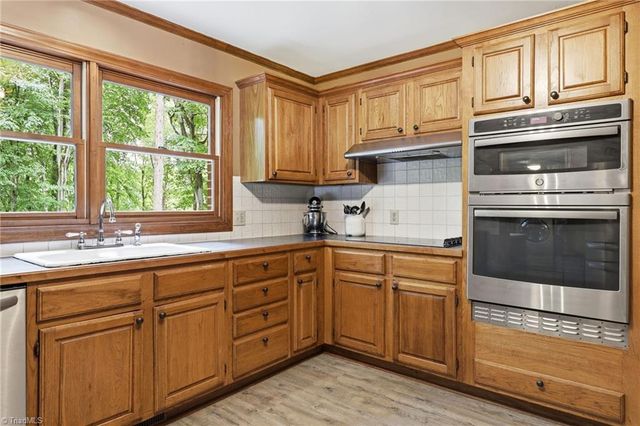 173 Maple Court, Lexington, NC 27295