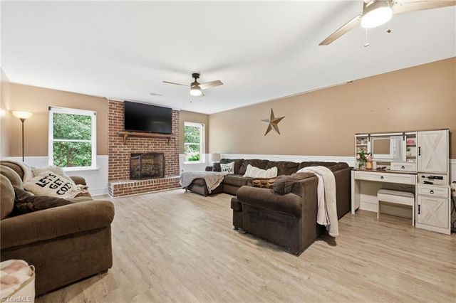 173 Maple Court, Lexington, NC 27295