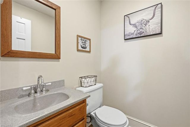 173 Maple Court, Lexington, NC 27295