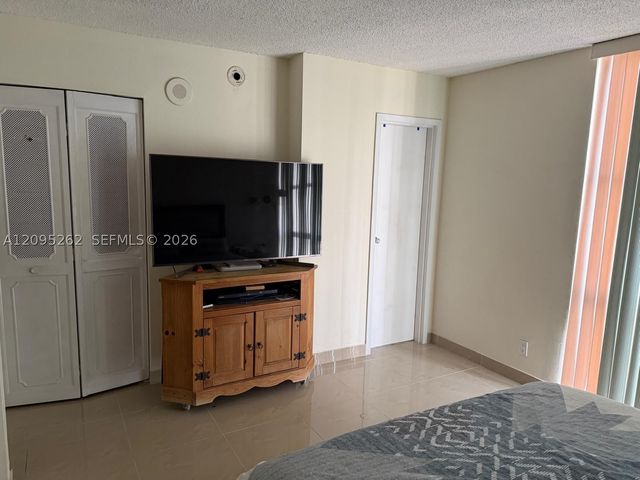 17011 N Bay Rd 708, Sunny Isles Beach, FL 33160