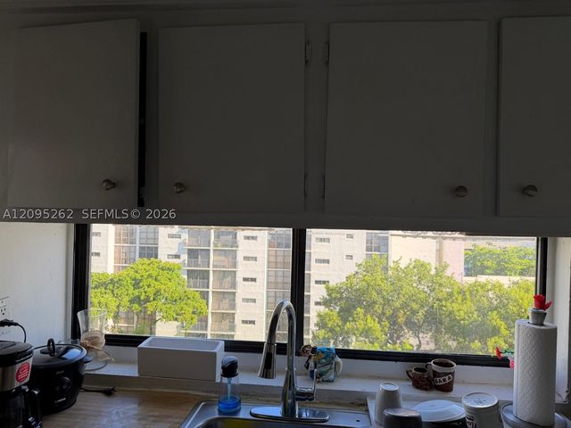 17011 N Bay Rd 708, Sunny Isles Beach, FL 33160