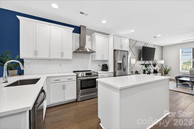 7017 Loso Commons Way, Charlotte, NC 28217