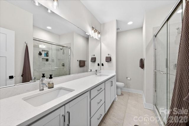 7017 Loso Commons Way, Charlotte, NC 28217