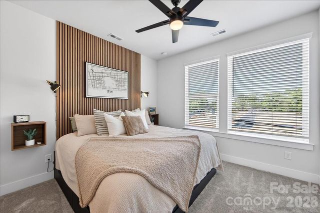 7017 Loso Commons Way, Charlotte, NC 28217