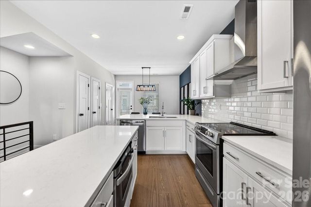 7017 Loso Commons Way, Charlotte, NC 28217