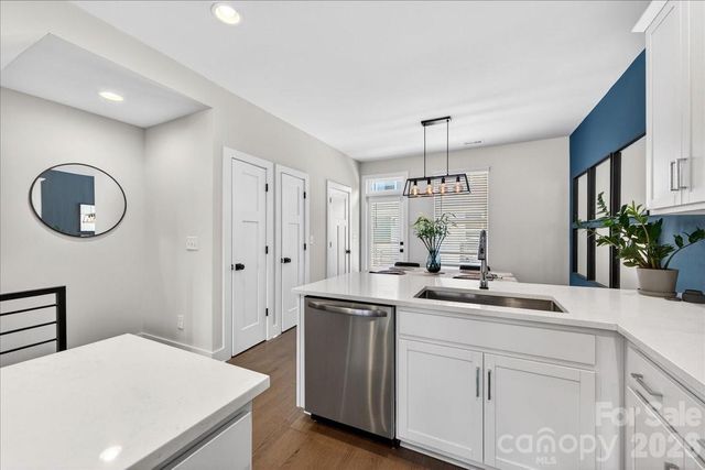 7017 Loso Commons Way, Charlotte, NC 28217