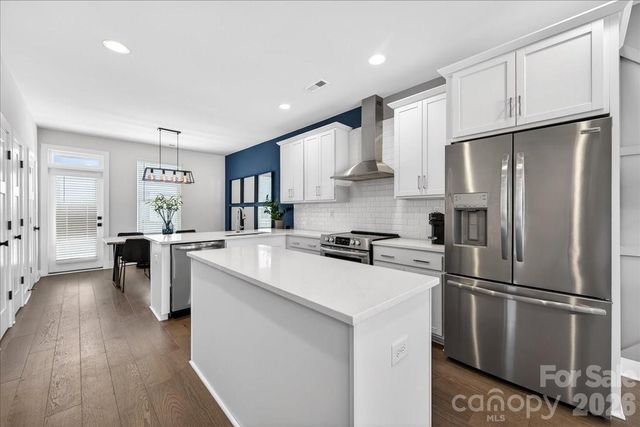 7017 Loso Commons Way, Charlotte, NC 28217