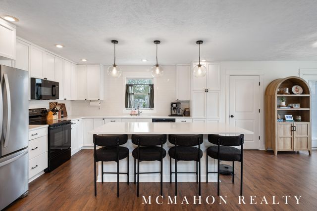 3736 Sussex Court, Zeeland Twp, MI 49464