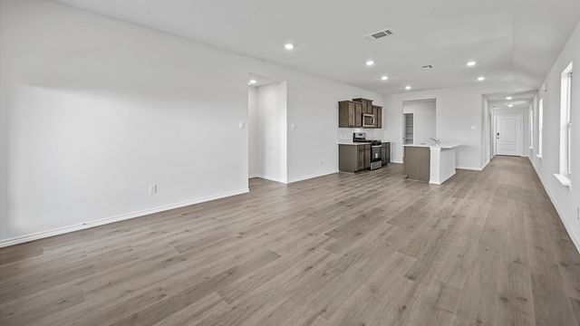 636 Sky Muse Drive, Lavon, TX 75166