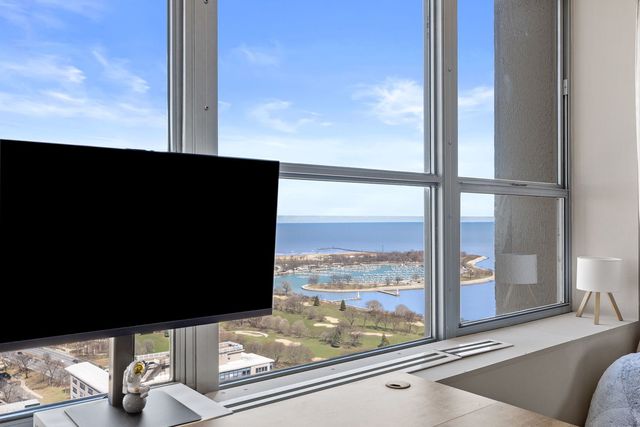 655 W Irving Park Road 3708, Chicago, IL 60613