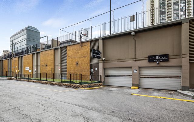 655 W Irving Park Road 3708, Chicago, IL 60613