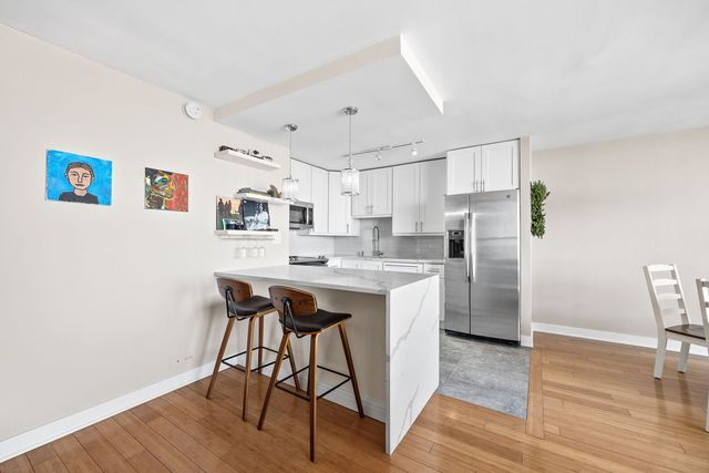 655 W Irving Park Road 3708, Chicago, IL 60613