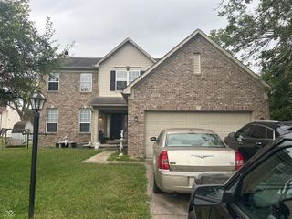 2340 Gradison Circle, Indianapolis, IN 46214