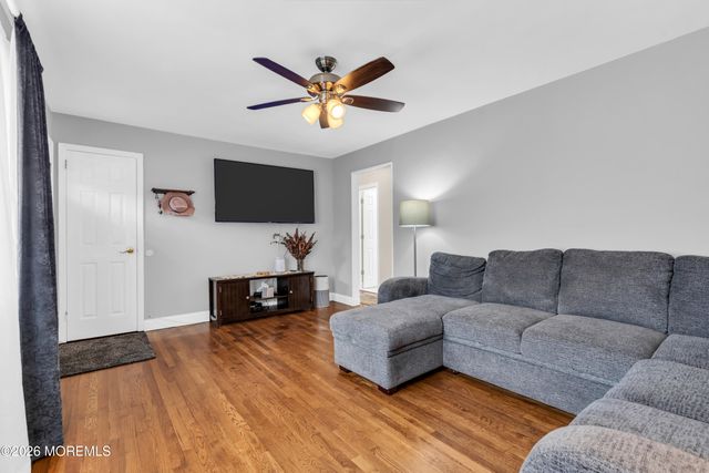 43 Mimi Road, Old Bridge, NJ 08857
