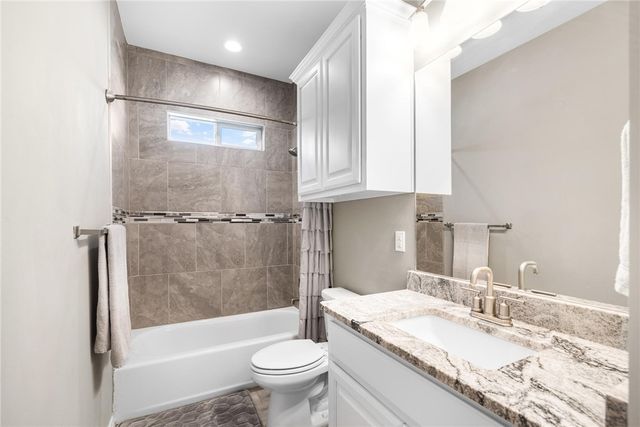 3913 Woodhouse Lane, Corpus Christi, TX 78414