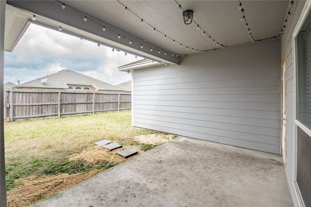 3913 Woodhouse Lane, Corpus Christi, TX 78414