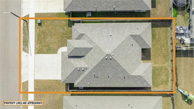 3913 Woodhouse Lane, Corpus Christi, TX 78414