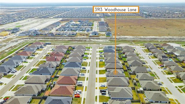 3913 Woodhouse Lane, Corpus Christi, TX 78414