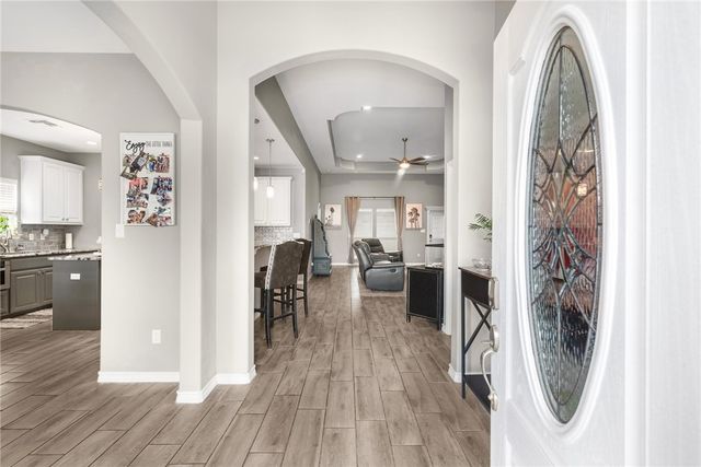 3913 Woodhouse Lane, Corpus Christi, TX 78414