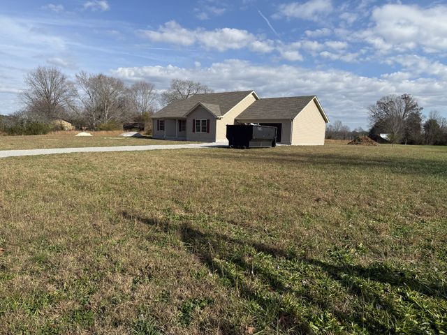 5196 Old Manchester Hwy, Manchester, TN 37355