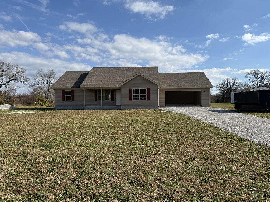 5196 Old Manchester Hwy, Manchester, TN 37355