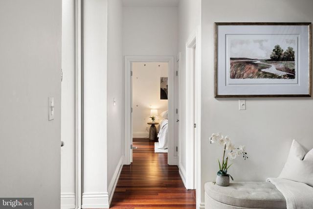 701 S 6TH ST, Philadelphia, PA 19147