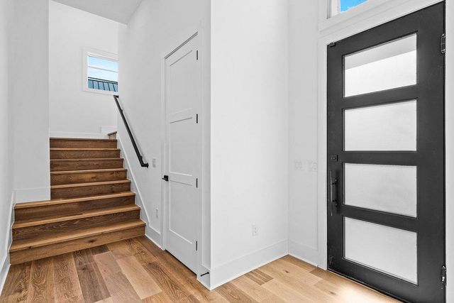 1719 Spyglass DR 16, Austin, TX 78746