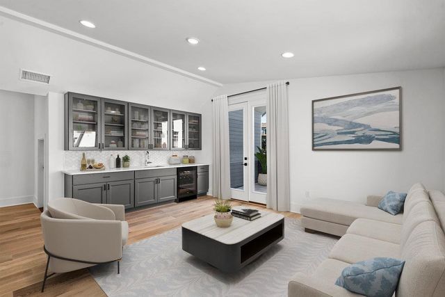 1719 Spyglass DR 16, Austin, TX 78746