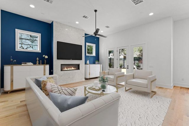 1719 Spyglass DR 16, Austin, TX 78746