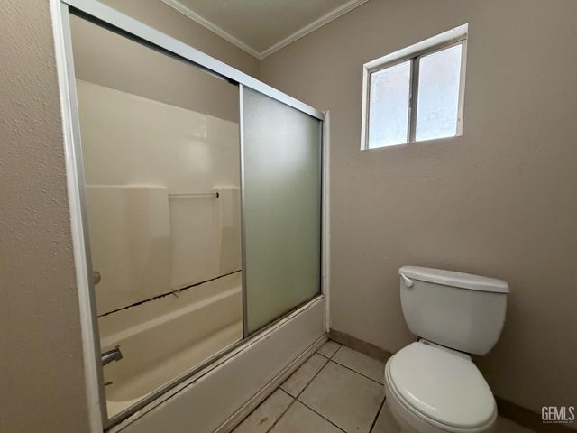 1835 Corrientes Street, Bakersfield, CA 93306