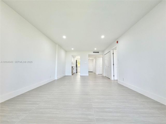 3361 NW 47th Ter 329, Lauderdale Lakes, FL 33319