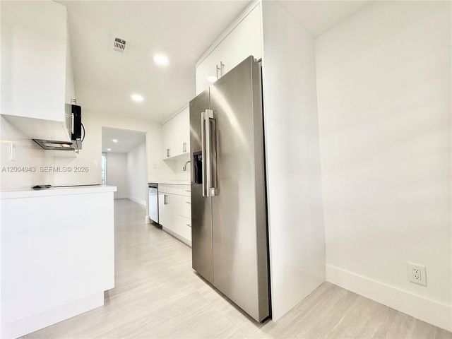 3361 NW 47th Ter 329, Lauderdale Lakes, FL 33319