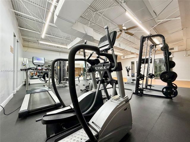 3361 NW 47th Ter 329, Lauderdale Lakes, FL 33319