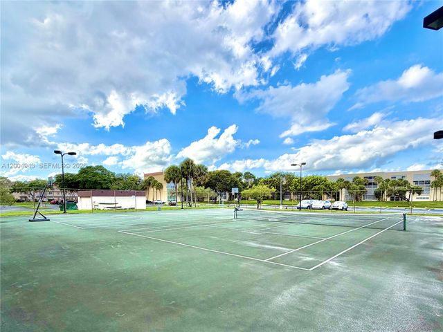 3361 NW 47th Ter 329, Lauderdale Lakes, FL 33319