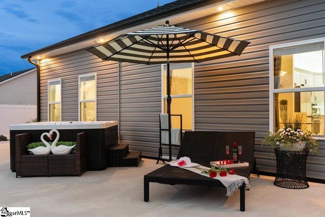 223 R C Thompson Road, Chesnee, SC 29323