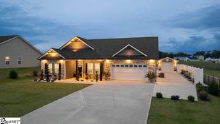 223 R C Thompson Road, Chesnee, SC 29323