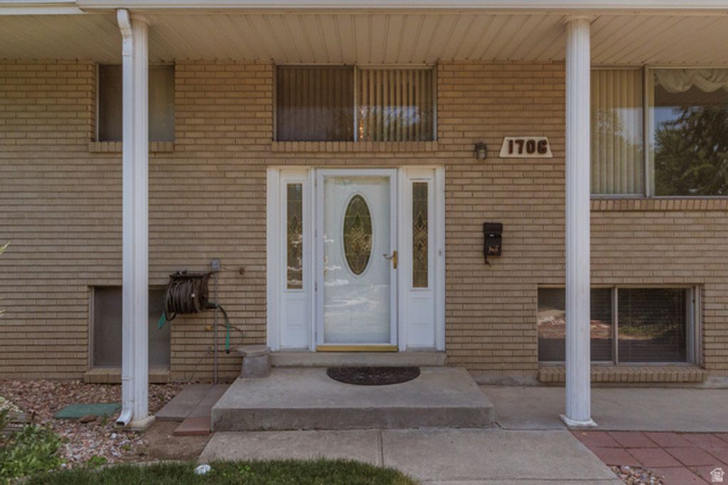 1706 E 6670 S, Cottonwood Heights, UT 84121 — photo 4