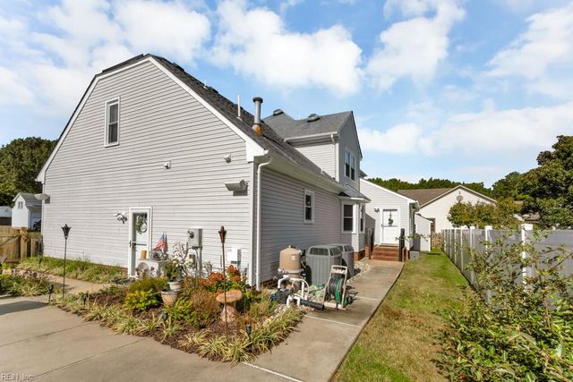 109 Edgeware CT, Chesapeake, VA 23322